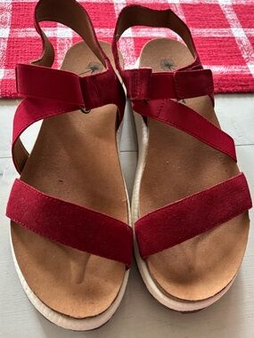 OTBT brand Red Cross-Strap Comfort Sandals. Clean worn once.